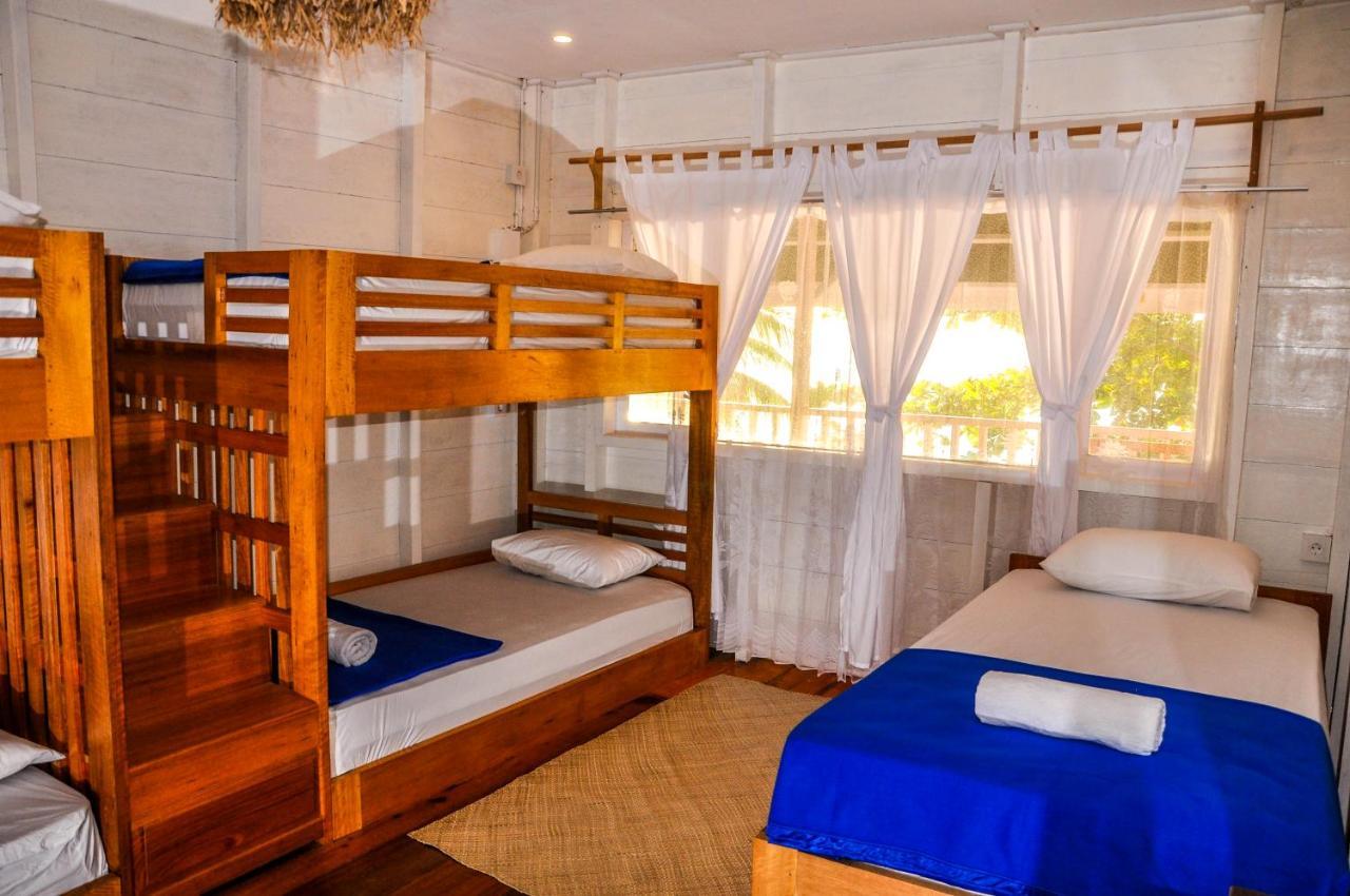 Crow'S Nest Hotel Tua Pejat Buitenkant foto