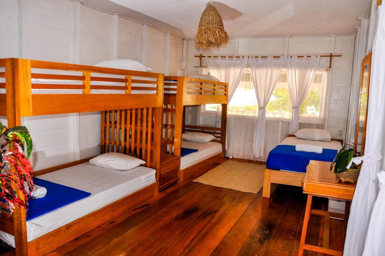 Crow'S Nest Hotel Tua Pejat Buitenkant foto