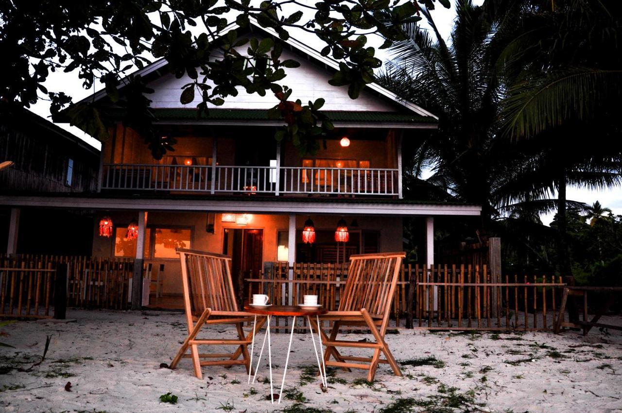 Crow'S Nest Hotel Tua Pejat Buitenkant foto
