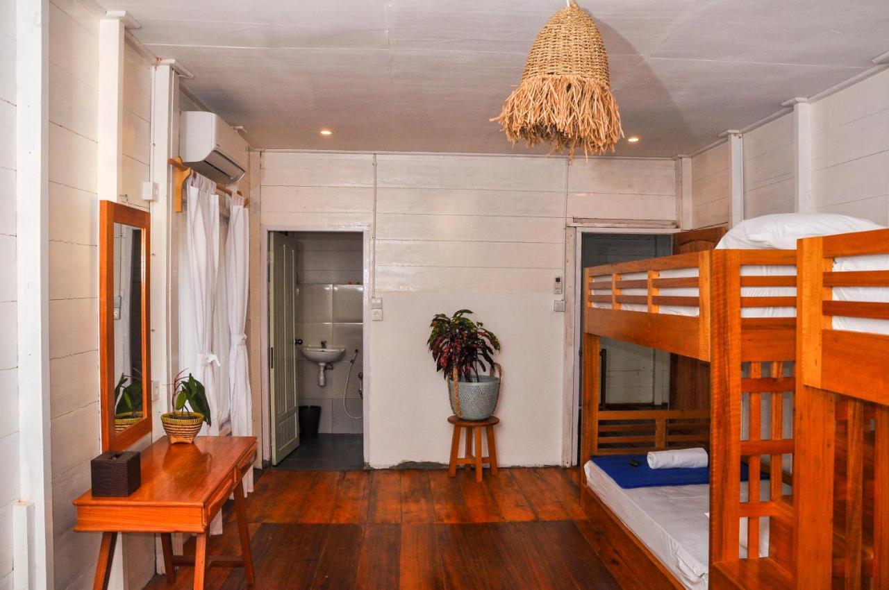Crow'S Nest Hotel Tua Pejat Buitenkant foto