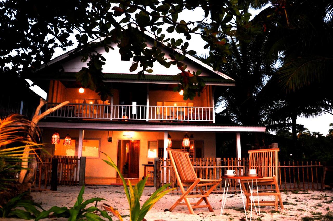 Crow'S Nest Hotel Tua Pejat Buitenkant foto
